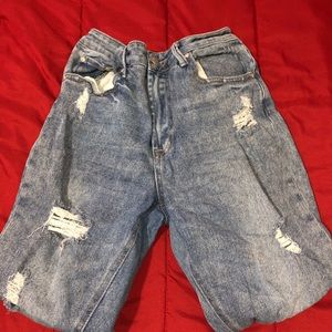 i’m selling these used jeans. they are mom jeans:)